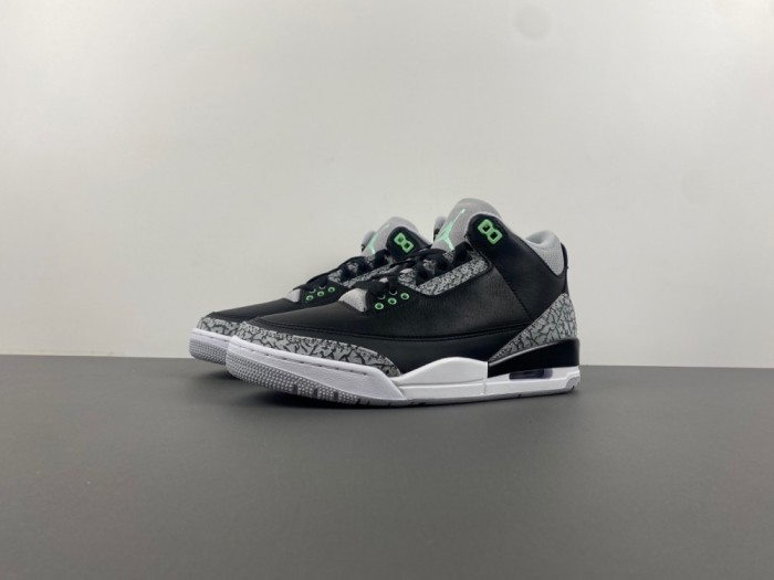 A*ir Jor*dan 3 “Green Glow”  CT8532-031