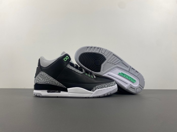 A*ir Jor*dan 3 “Green Glow”  CT8532-031