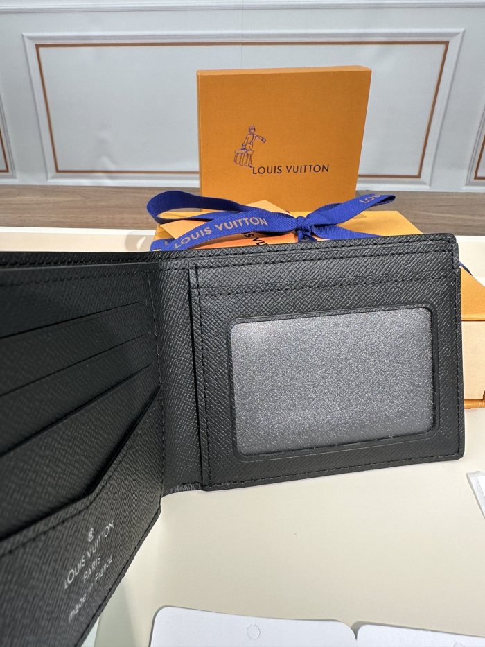 L*ouis V*uitton Top Bag 11*8.5*1CM