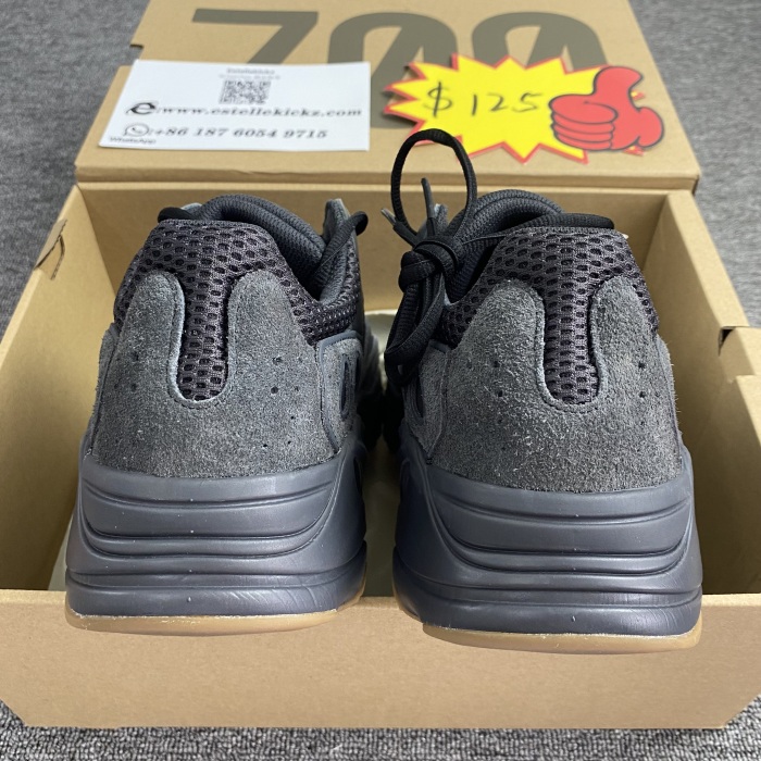 Yeezy Boost 700 Utility Black FV5304