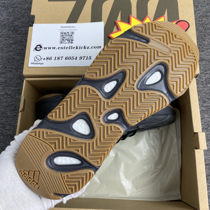 Yeezy Boost 700 Utility Black FV5304