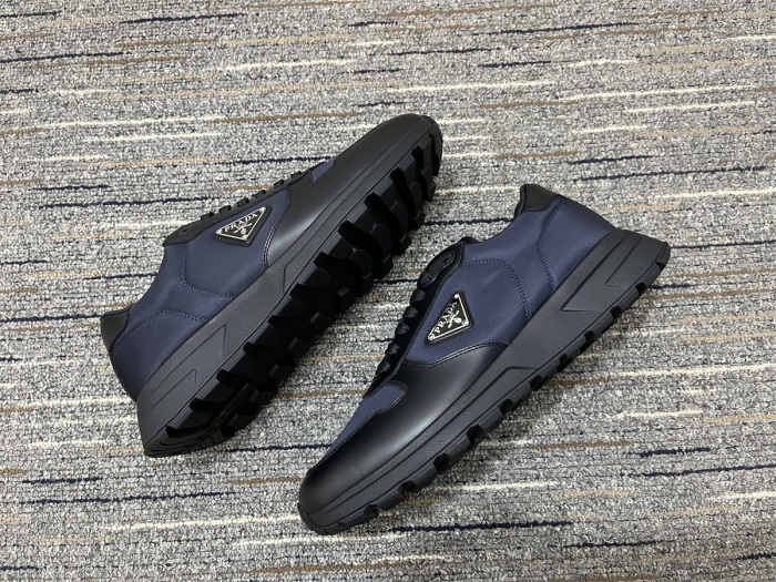 Men  P*rada Top Quality Sneakers