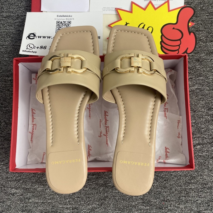 Women  S*alvatore F*erragamo Slipper