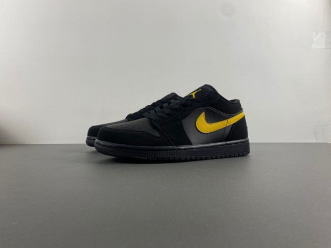A*ir Jor*dan 1 Low 553558-071