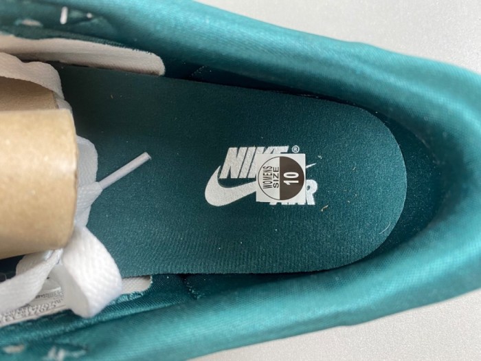 A*ir Jor*dan 1 Low OG WMNS “Oxidized Green”  CZ0775-133