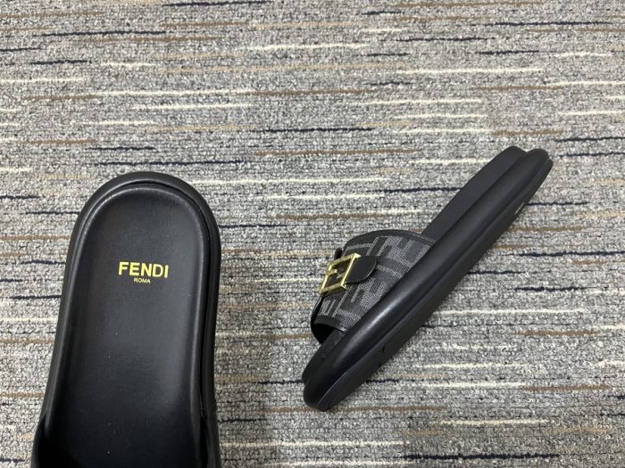 Women F*endi Top Sandals