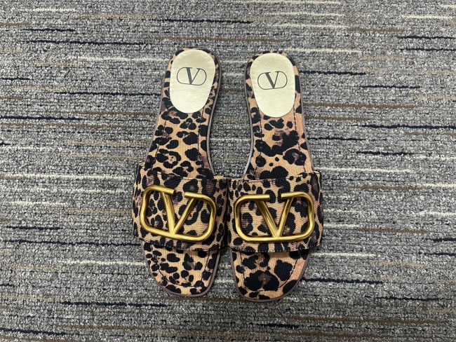 Women V*alentino Top Quality Sandals