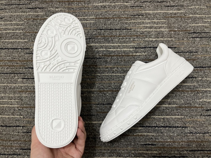 Men Women 𝑉*𝐴𝐿𝐸𝑁𝑇𝐼𝑁𝑂 Top Sneakers