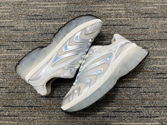 Men  𝑉*𝐴𝐿𝐸𝑁𝑇𝐼𝑁𝑂 Top Sneakers