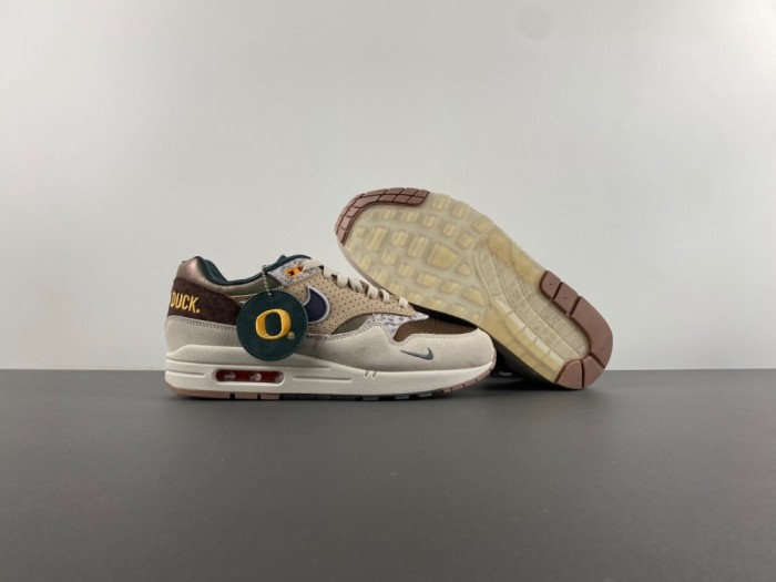 N*ike A*ir M*ax 1 '87 Luxe University of Oregon PE  HQ 2640-200