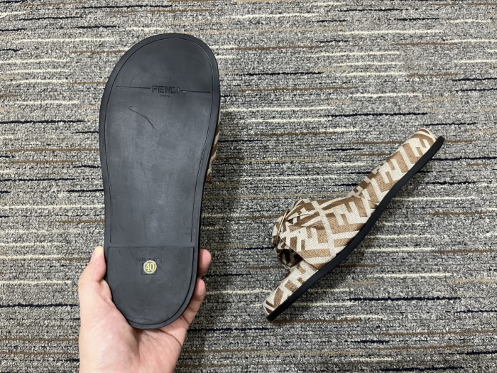 Women F*endi Top Sandals