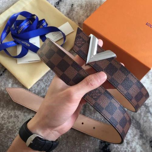 L*ouis V*uitton Belts Top Quality537