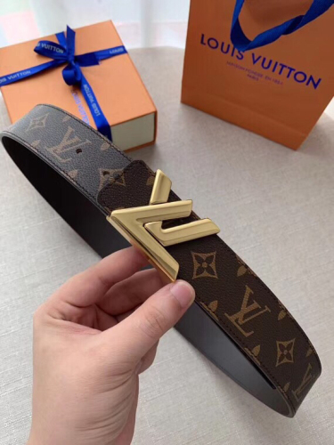 L*ouis V*uitton Belts Top Quality379