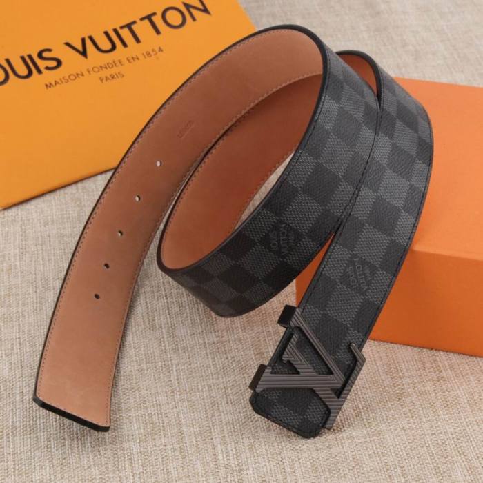 L*ouis V*uitton Belts Top Quality356