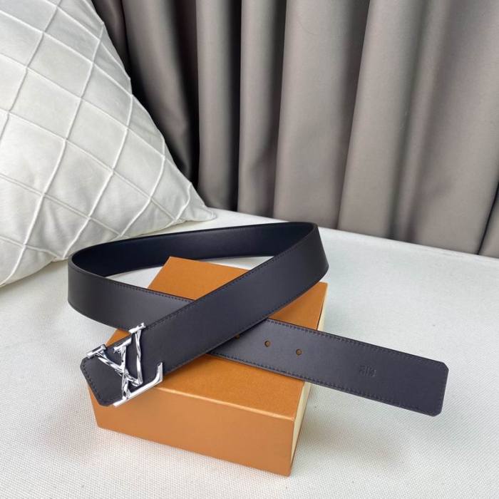L*ouis V*uitton Belts Top Quality413