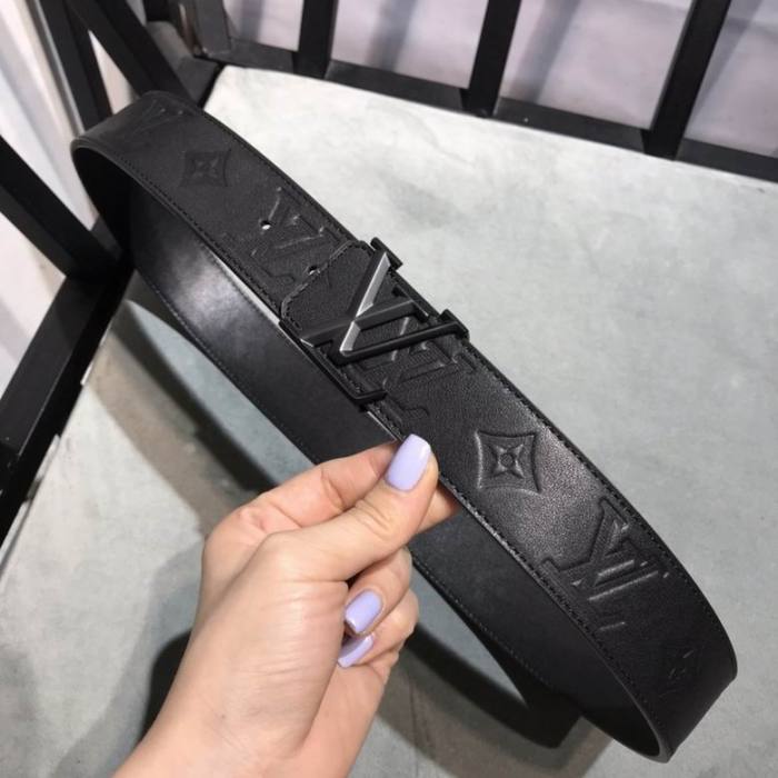 L*ouis V*uitton Belts Top Quality362