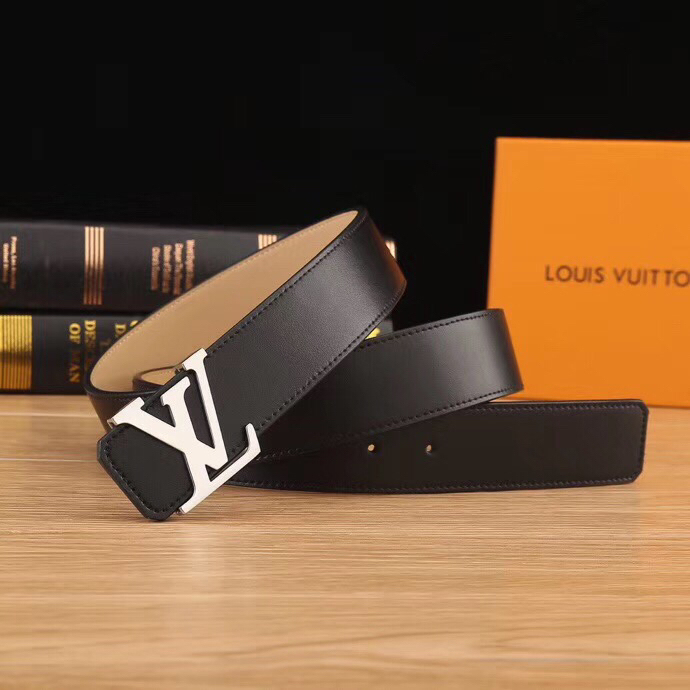 L*ouis V*uitton Belts Top Quality393