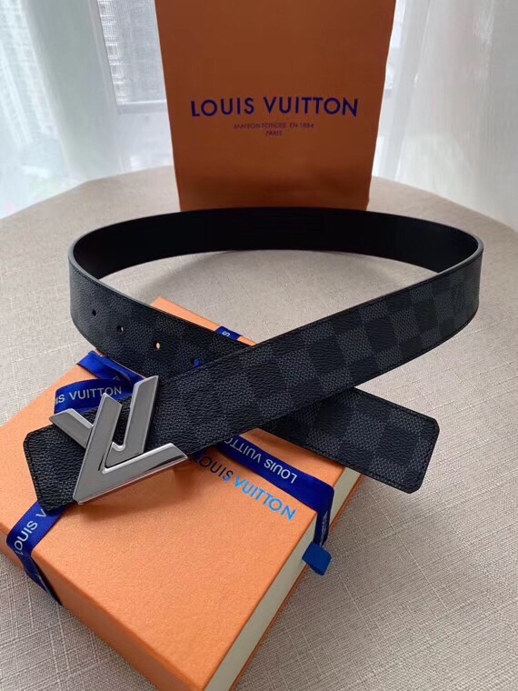 L*ouis V*uitton Belts Top Quality379