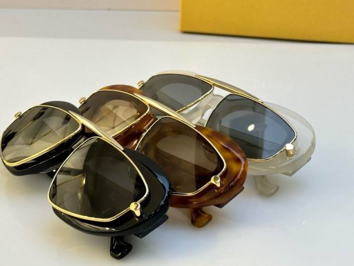 L*OEWE Glasses Top