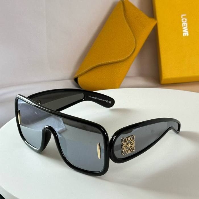 L*OEWE Glasses Top