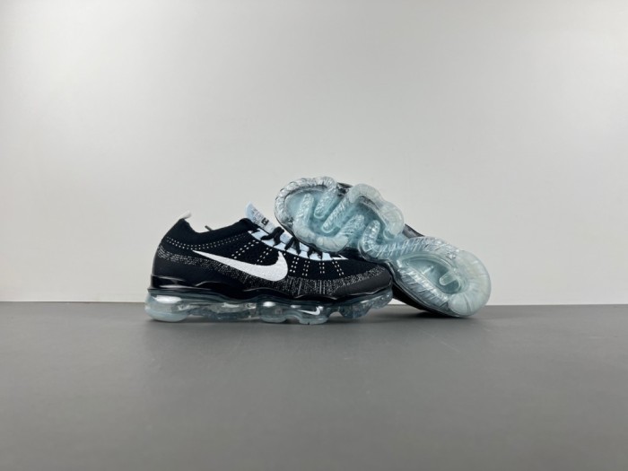 N*ike A*ir V*aporMax 2023 Flyknit  DV1678-010