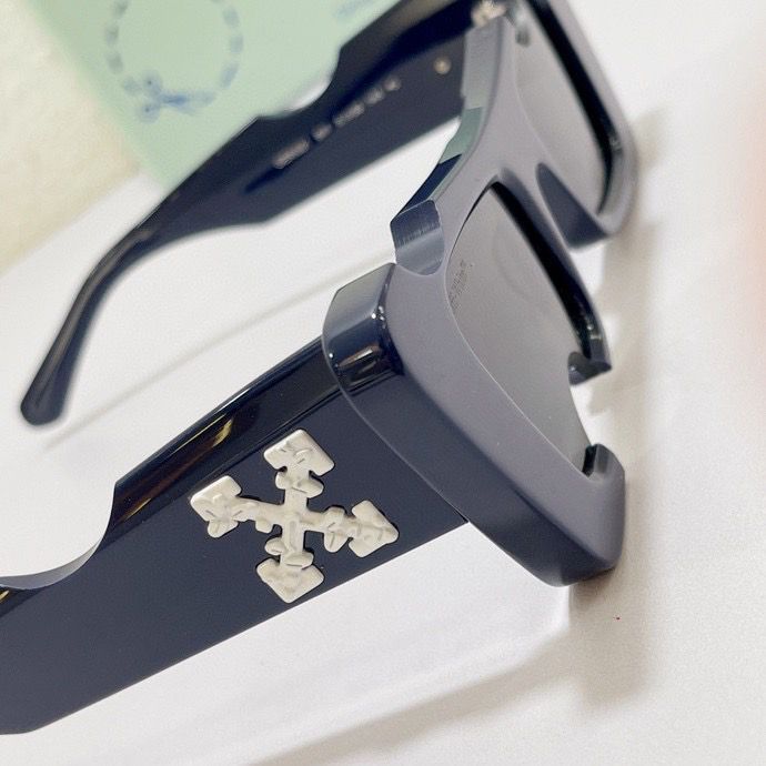 Top Quality O*ff W*hite Glasses