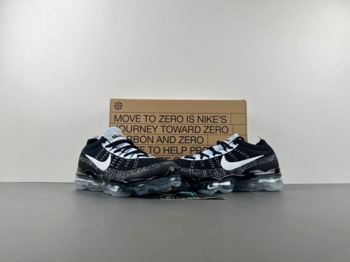 N*ike A*ir V*aporMax 2023 Flyknit  DV1678-010