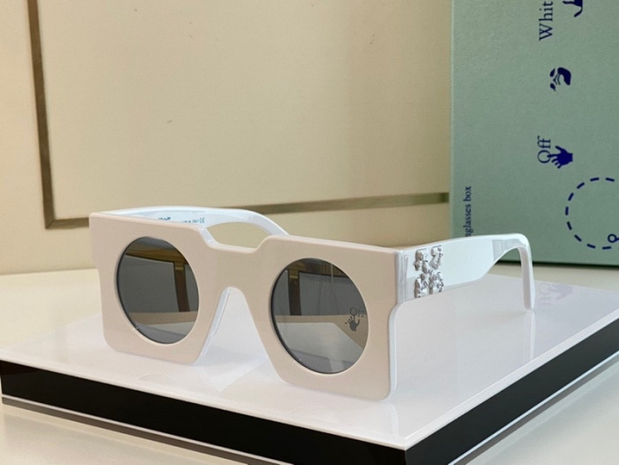 Top Quality O*ff W*hite Glasses