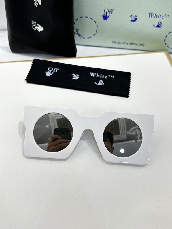 Top Quality O*ff W*hite Glasses