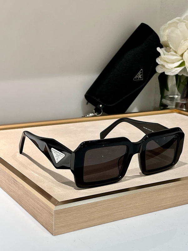 Top Quality  P*rada Glasses