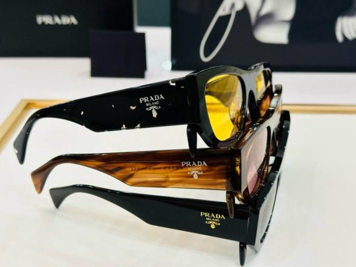 Top Quality  P*rada Glasses