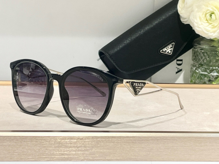Top Quality  P*rada Glasses
