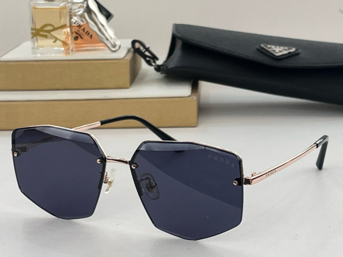 Top Quality  P*rada Glasses