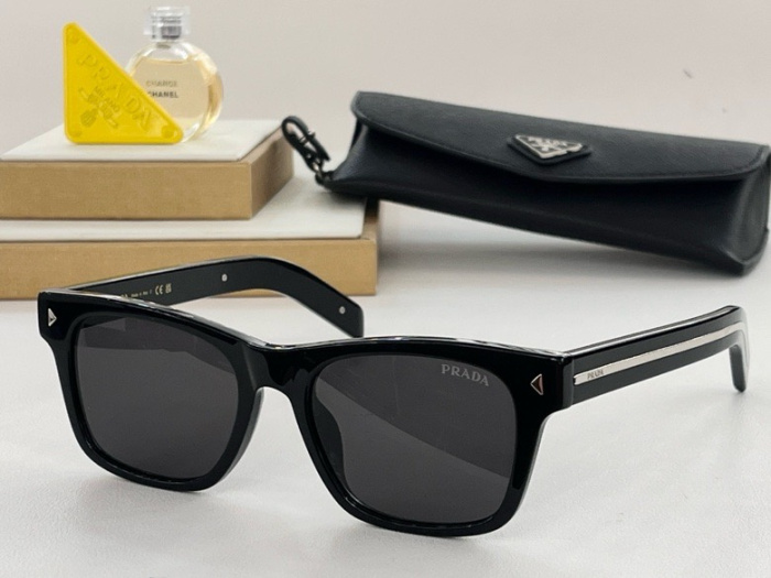 Top Quality  P*rada Glasses