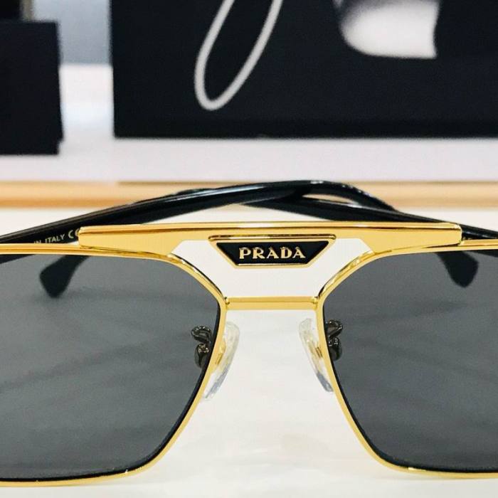 Top Quality  P*rada Glasses