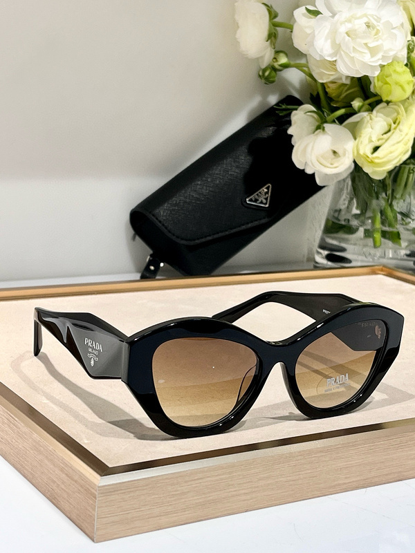Top Quality  P*rada Glasses