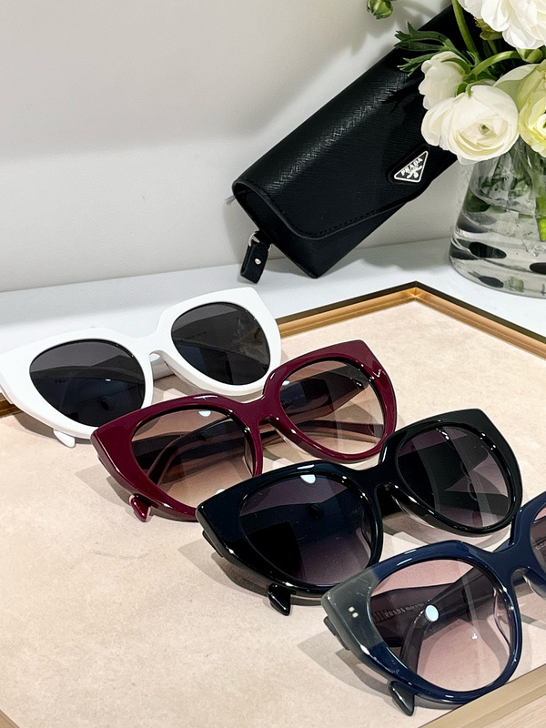Top Quality  P*rada Glasses