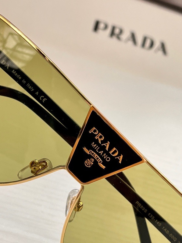 Top Quality  P*rada Glasses