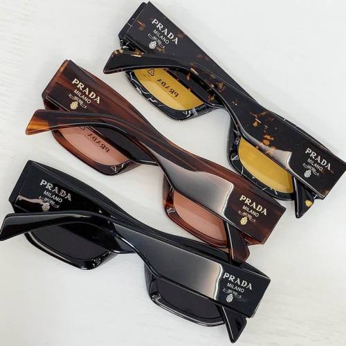 Top Quality  P*rada Glasses