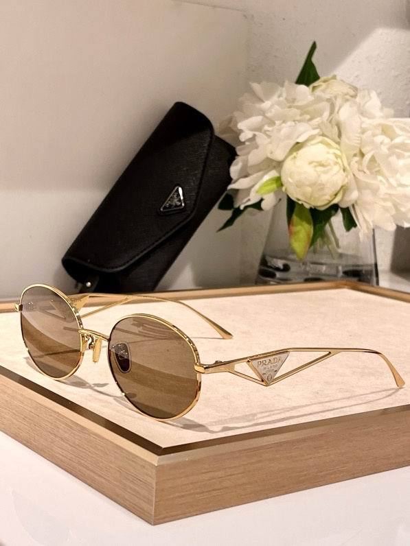 Top Quality  P*rada Glasses