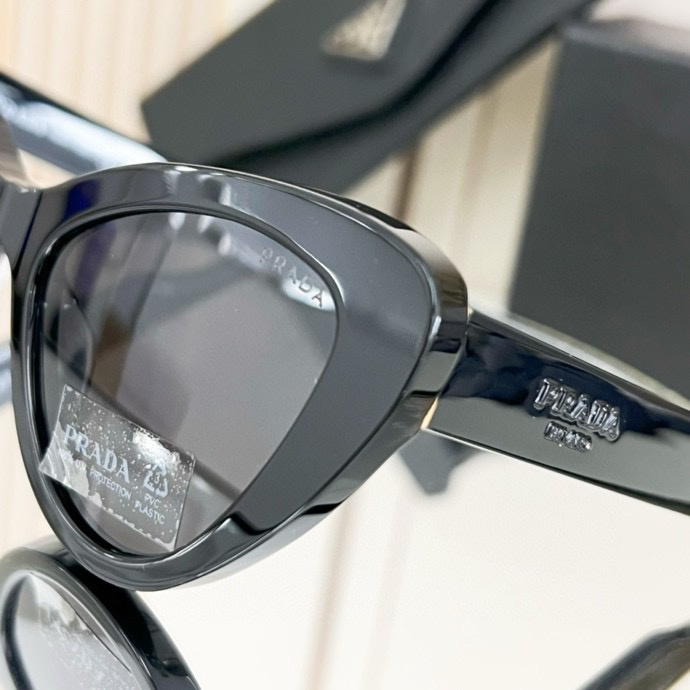 Top Quality  P*rada Glasses