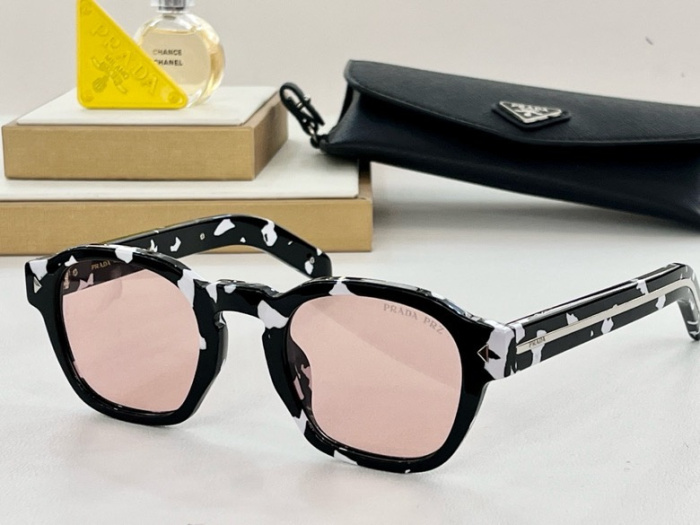 Top Quality  P*rada Glasses