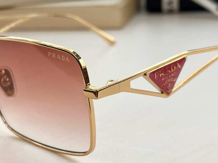 Top Quality  P*rada Glasses