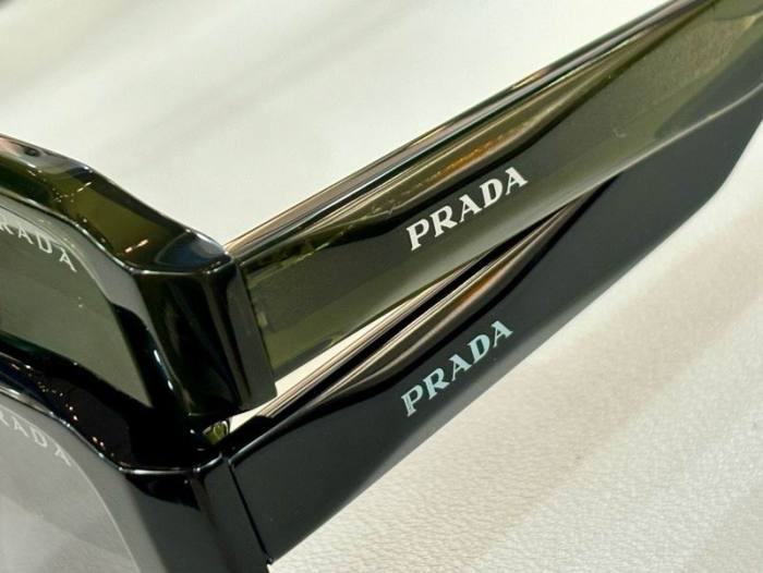 Top Quality  P*rada Glasses