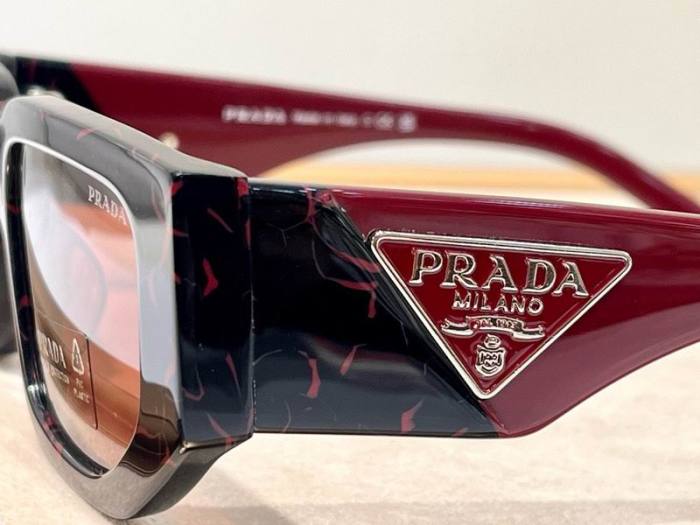 Top Quality  P*rada Glasses