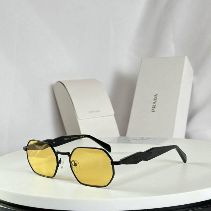 Top Quality  P*rada Glasses
