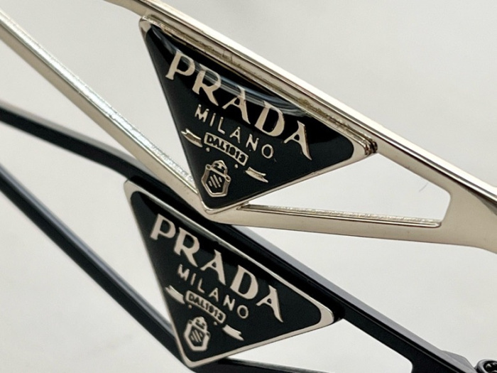 Top Quality  P*rada Glasses