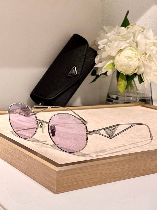 Top Quality  P*rada Glasses