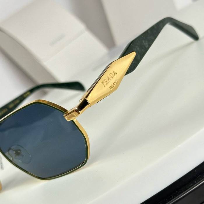 Top Quality  P*rada Glasses