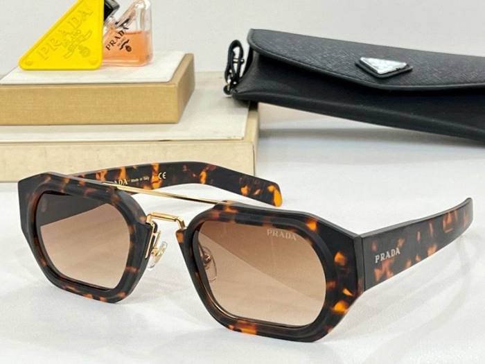 Top Quality  P*rada Glasses
